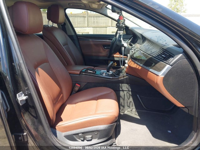 2013 Bmw 528i Xdrive მანქანა იყიდება აუქციონზე, vin: WBAXH5C58DD114142, აუქციონის ნომერი: 12594096