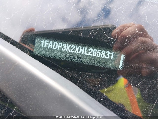 1FADP3K2XHL265831 Ford FOCUS SE