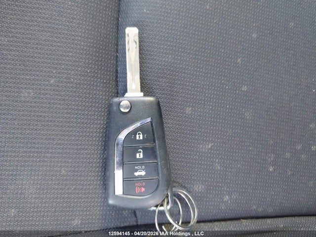 12594145 :رقم المزاد ، 5YFBPMBE1MP242912 vin ، 2021 Toyota Corolla مزاد بيع