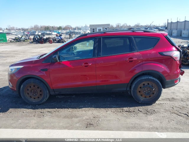 2017 Ford Escape Se მანქანა იყიდება აუქციონზე, vin: 1FMCU9G99HUB92576, აუქციონის ნომერი: 12594152