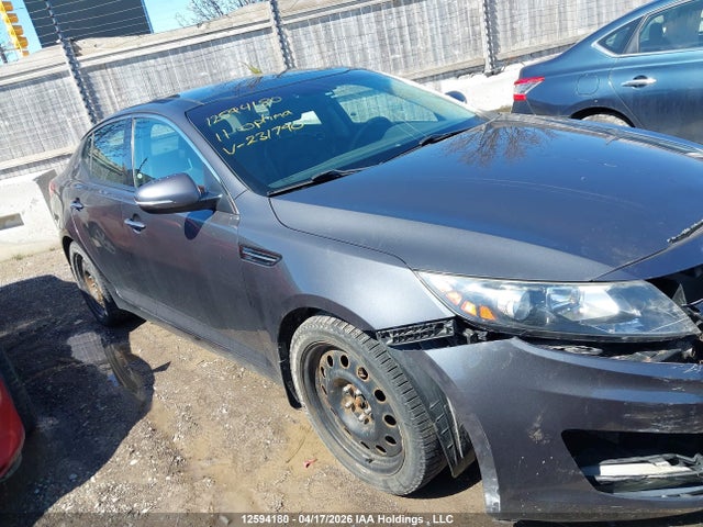 2011 Kia Optima მანქანა იყიდება აუქციონზე, vin: KNAGN4A75B5231790, აუქციონის ნომერი: 12594180
