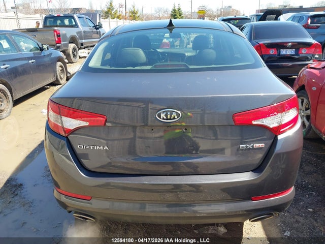 2011 Kia Optima მანქანა იყიდება აუქციონზე, vin: KNAGN4A75B5231790, აუქციონის ნომერი: 12594180