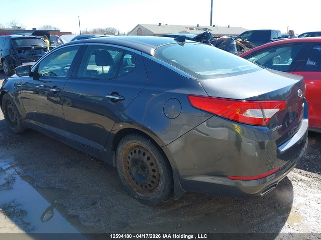 2011 Kia Optima მანქანა იყიდება აუქციონზე, vin: KNAGN4A75B5231790, აუქციონის ნომერი: 12594180