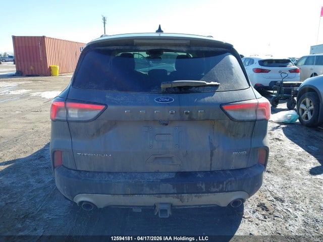 1FMCU9J93MUB35440 Ford Escape Titanium