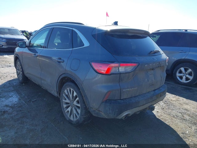 1FMCU9J93MUB35440 Ford Escape Titanium