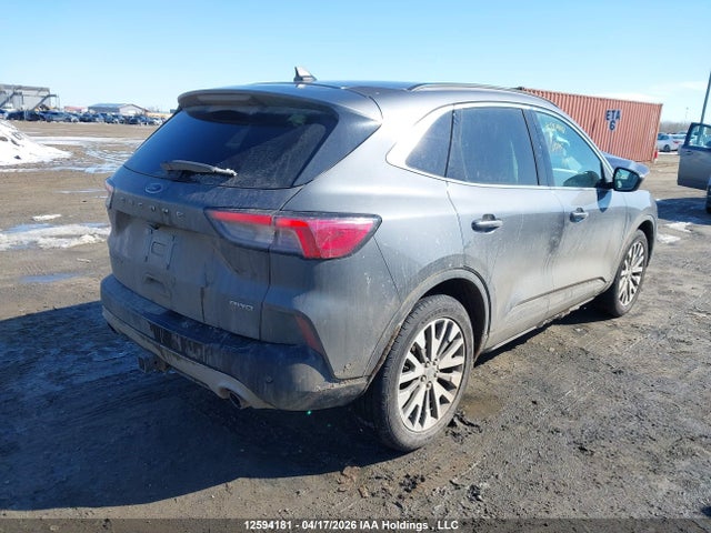 1FMCU9J93MUB35440 Ford Escape Titanium