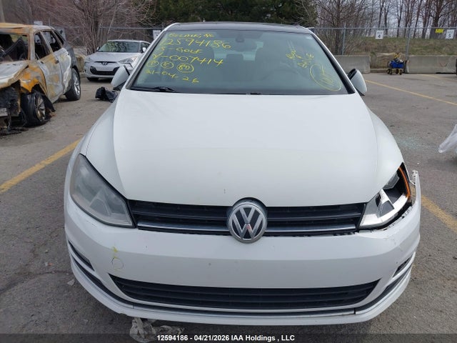 12594186 :رقم المزاد ، 3VW217AU1FM007414 vin ، 2015 Volkswagen Golf مزاد بيع