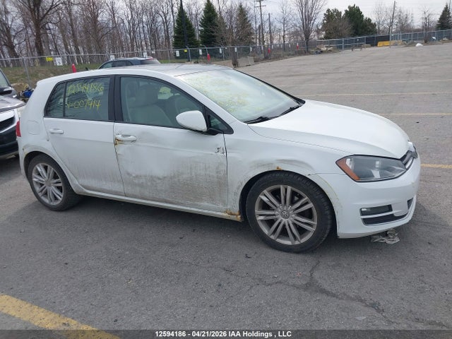12594186 :رقم المزاد ، 3VW217AU1FM007414 vin ، 2015 Volkswagen Golf مزاد بيع