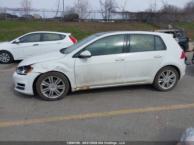 12594186 :رقم المزاد ، 3VW217AU1FM007414 vin ، 2015 Volkswagen Golf مزاد بيع