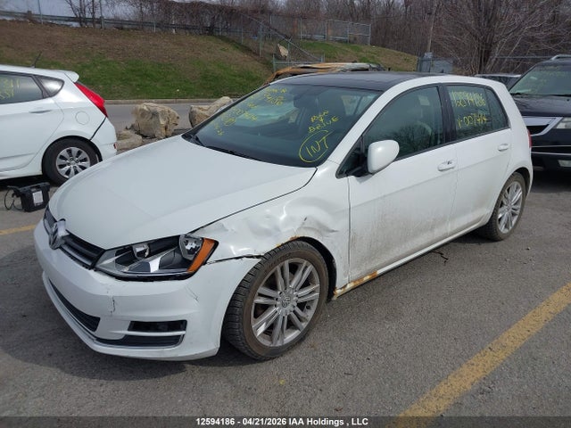 12594186 :رقم المزاد ، 3VW217AU1FM007414 vin ، 2015 Volkswagen Golf مزاد بيع