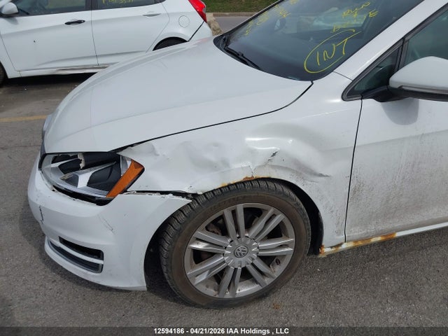12594186 :رقم المزاد ، 3VW217AU1FM007414 vin ، 2015 Volkswagen Golf مزاد بيع