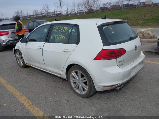 12594186 :رقم المزاد ، 3VW217AU1FM007414 vin ، 2015 Volkswagen Golf مزاد بيع