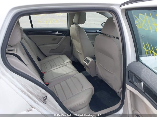 12594186 :رقم المزاد ، 3VW217AU1FM007414 vin ، 2015 Volkswagen Golf مزاد بيع