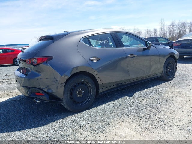 12518424 :رقم المزاد ، JM1BPBML4M1349005 vin ، 2021 Mazda Mazda3 Gt مزاد بيع
