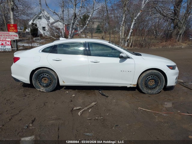 1G1ZE5ST7HF102958 Chevrolet MALIBU 1LT