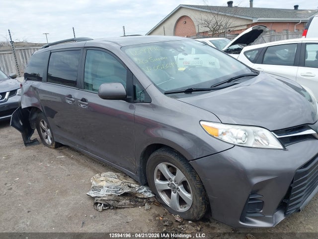 2020 Toyota Sienna Le მანქანა იყიდება აუქციონზე, vin: 5TDKZ3DC9LS056699, აუქციონის ნომერი: 12594196