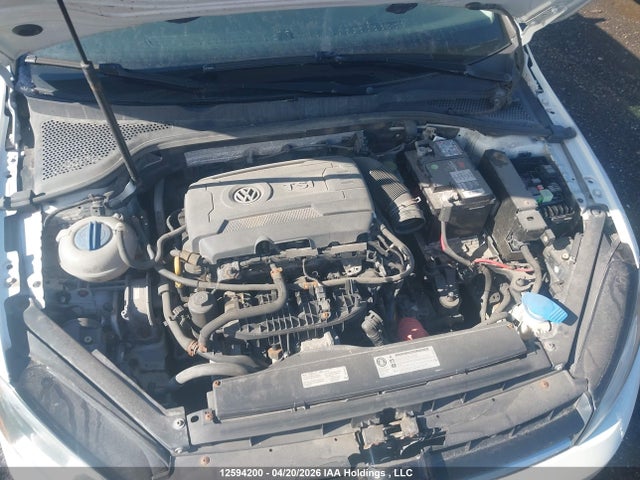 3VW217AU8FM059641 Volkswagen Golf
