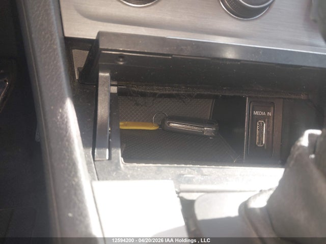 3VW217AU8FM059641 Volkswagen Golf