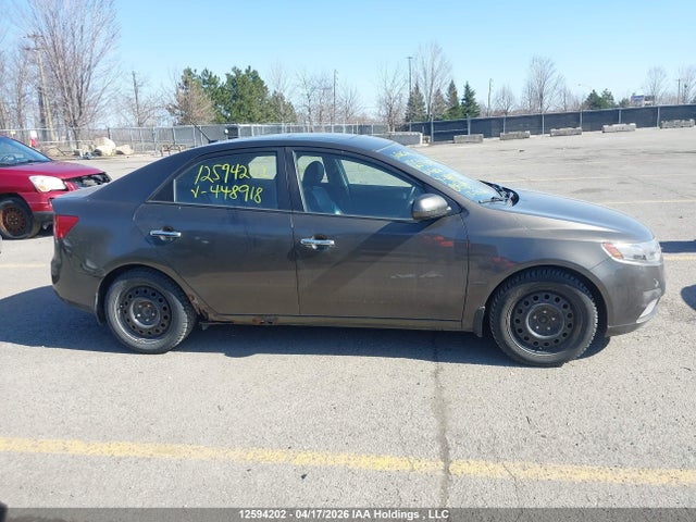 2011 Kia Forte მანქანა იყიდება აუქციონზე, vin: KNAFW4A38B5448918, აუქციონის ნომერი: 12594202