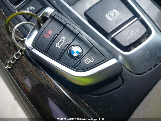 Продажа на аукционе авто 2015 Bmw X5 Xdrive35i, vin: 5UXKR0C55F0P10637, номер лота: 12594221