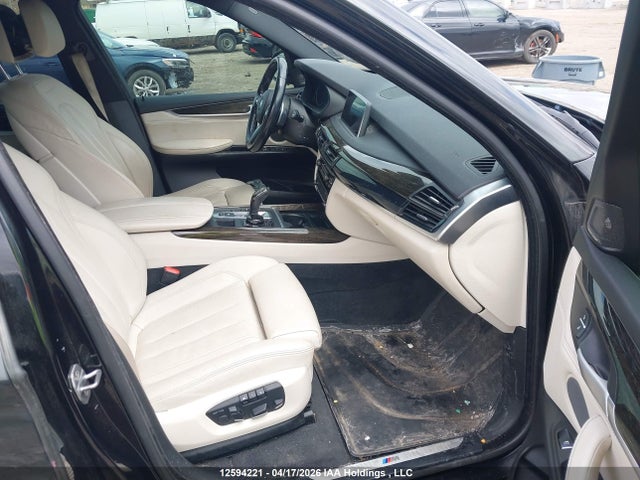 Продажа на аукционе авто 2015 Bmw X5 Xdrive35i, vin: 5UXKR0C55F0P10637, номер лота: 12594221