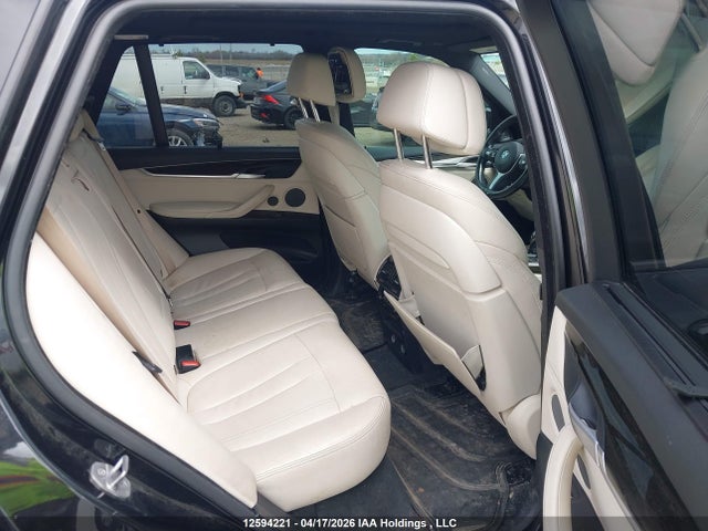Продажа на аукционе авто 2015 Bmw X5 Xdrive35i, vin: 5UXKR0C55F0P10637, номер лота: 12594221