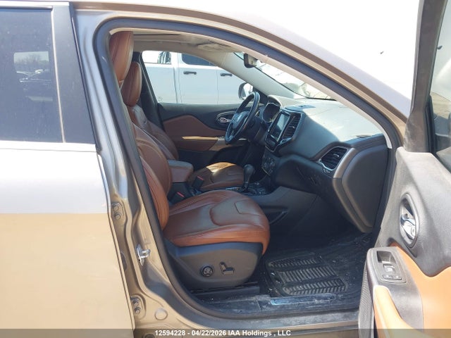 1C4PJMJX1KD318154 Jeep Cherokee Overland