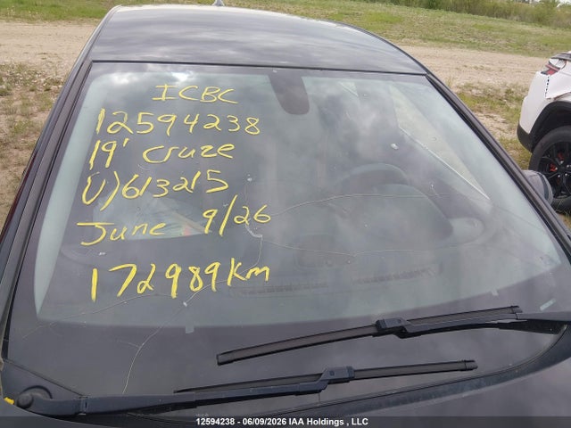 12594238 :رقم المزاد ، 3G1BE6SM3KS613215 vin ، 2019 Chevrolet Cruze Lt مزاد بيع