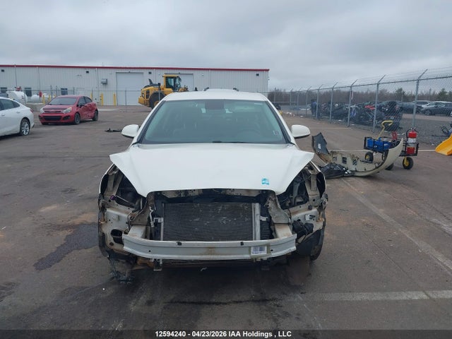 1G4PP5SKXF4177402 Buick Verano