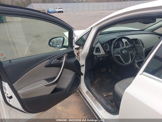 1G4PP5SKXF4177402 Buick Verano