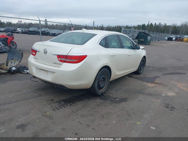 1G4PP5SKXF4177402 Buick Verano