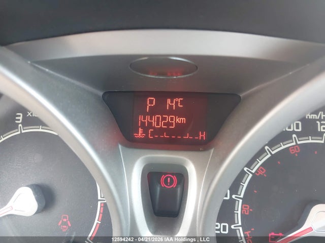 12594242 :رقم المزاد ، 3FADP4BJ2DM157516 vin ، 2013 Ford Fiesta Se مزاد بيع