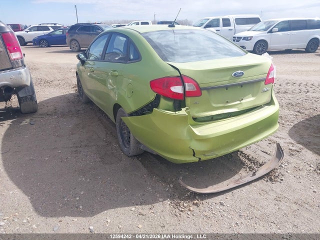 12594242 :رقم المزاد ، 3FADP4BJ2DM157516 vin ، 2013 Ford Fiesta Se مزاد بيع