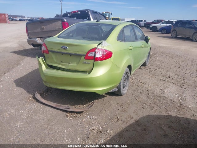 12594242 :رقم المزاد ، 3FADP4BJ2DM157516 vin ، 2013 Ford Fiesta Se مزاد بيع