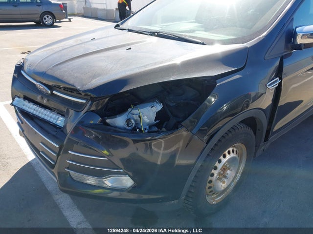 1FMCU9GX0FUC29493 Ford ESCAPE SE