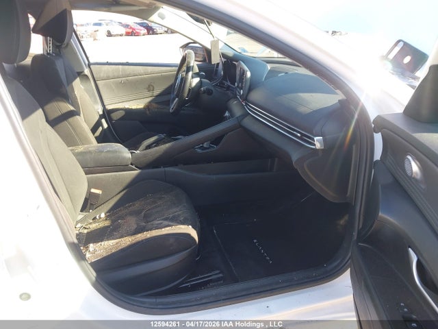 KMHLM4AG8MU077505 Hyundai ELANTRA SEL