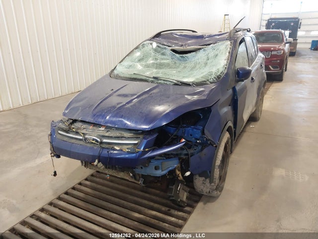 1FMCU9GX6FUC16084 Ford ESCAPE SE