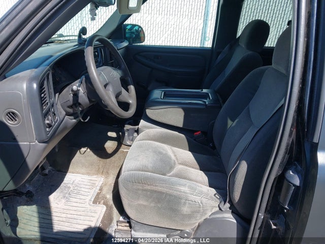 2004 Chevrolet Silverado 1500 Ls მანქანა იყიდება აუქციონზე, vin: 2GCEC19V741174191, აუქციონის ნომერი: 12594271
