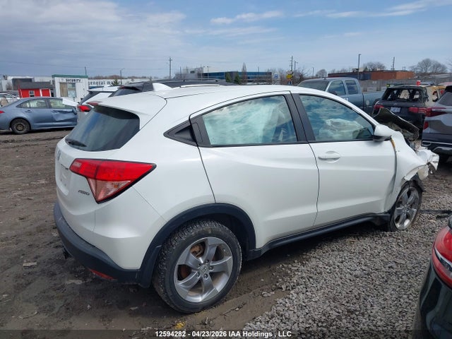 3CZRU6H33JM102155 Honda HR-V LX
