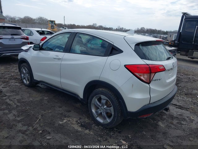 3CZRU6H33JM102155 Honda HR-V LX