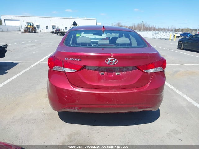 2013 Hyundai Elantra Gls/limited მანქანა იყიდება აუქციონზე, vin: 5NPDH4AE0DH305048, აუქციონის ნომერი: 12594283