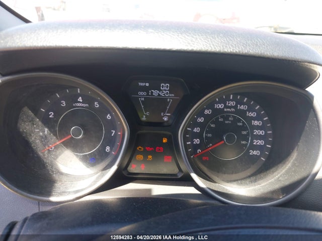 2013 Hyundai Elantra Gls/limited მანქანა იყიდება აუქციონზე, vin: 5NPDH4AE0DH305048, აუქციონის ნომერი: 12594283