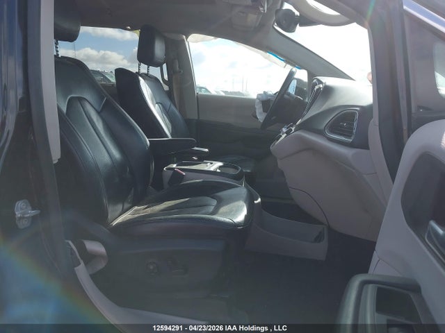 Chrysler Pacifica Touring-l 2017 2C4RC1EG8HR756588 Image 5