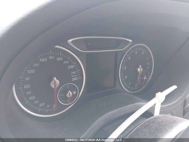 WDDMH4EB6JJ459854 Mercedes-Benz B250