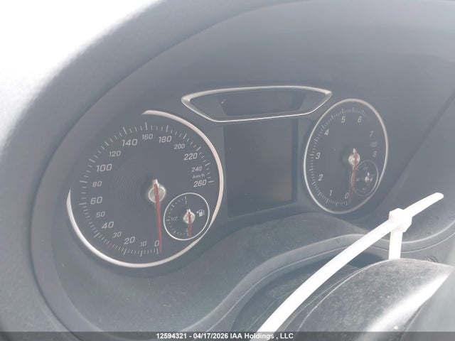 WDDMH4EB6JJ459854 Mercedes-Benz B250