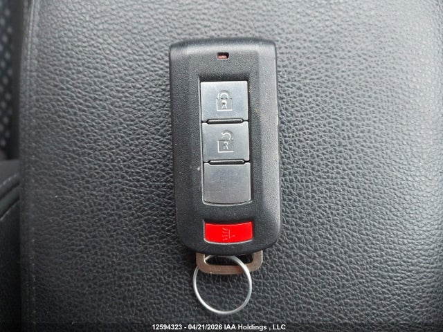 JA4JZ3AX2JZ614286 Mitsubishi Outlander Se/sel