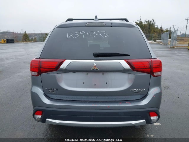 JA4JZ3AX2JZ614286 Mitsubishi Outlander Se/sel