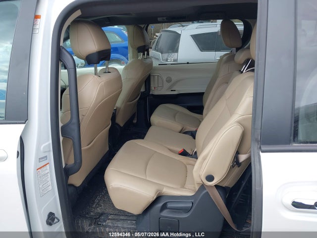 12594346 :رقم المزاد ، 5TDGRKEC3RS184993 vin ، 2024 Toyota Sienna Xle 8-passenger مزاد بيع