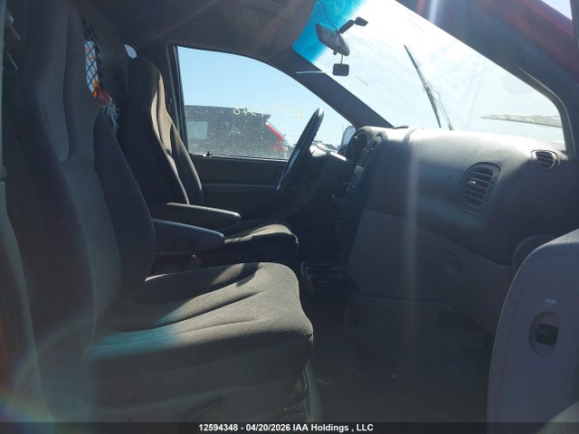 Продажа на аукционе авто 2001 Dodge Caravan Se, vin: 1B4GP25R81B179405, номер лота: 12594348