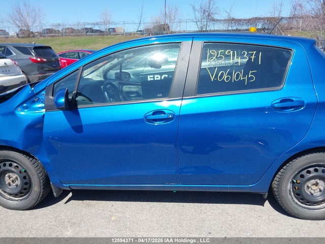 VNKKTUD37GA061045 Toyota Yaris L/le/se